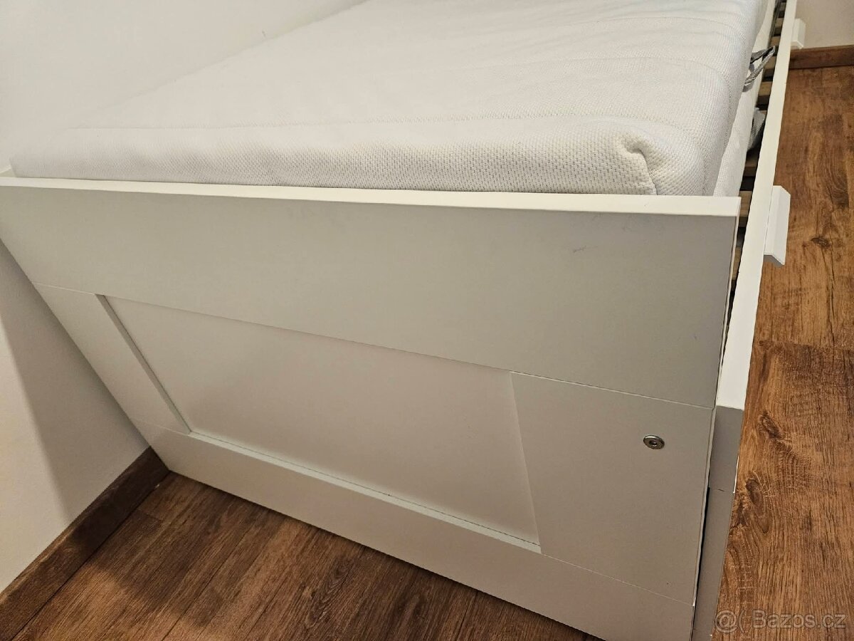 Postel IKEA Brimnes - 4