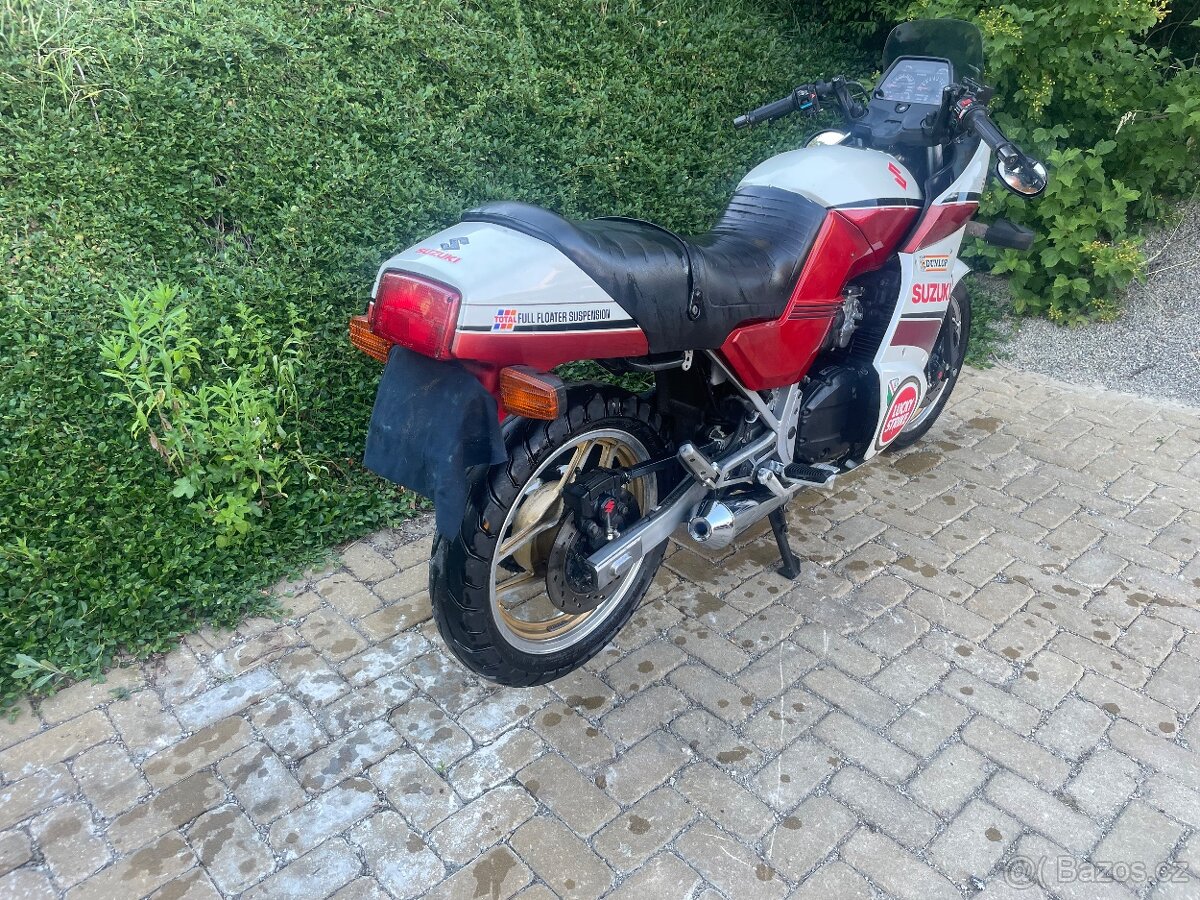 Prodám Suzuki GSX 750 EF - 4