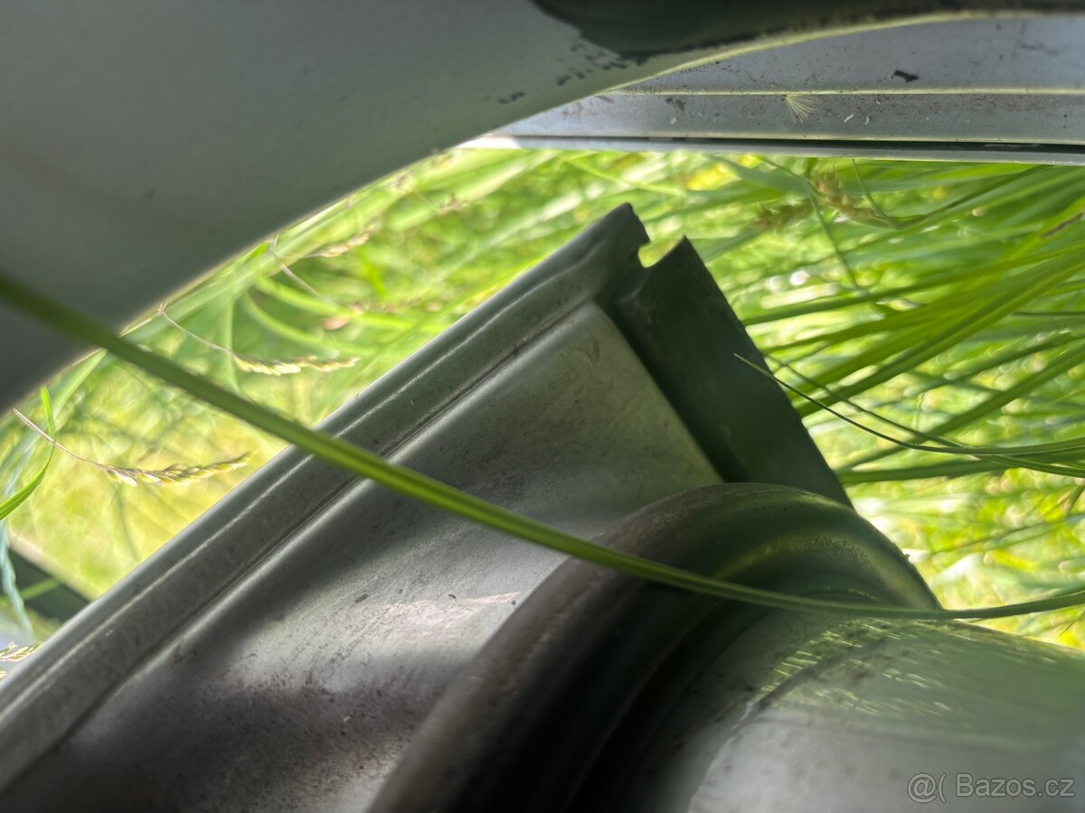 Dveře bmw e39 touring bez koroze - 4