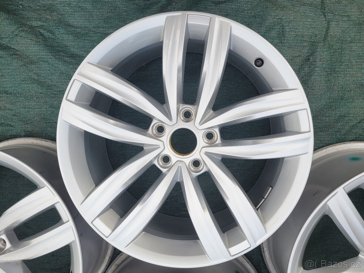 Alu kola orig. VW Passat, Beetle, R18 8J ET48 USA - 4