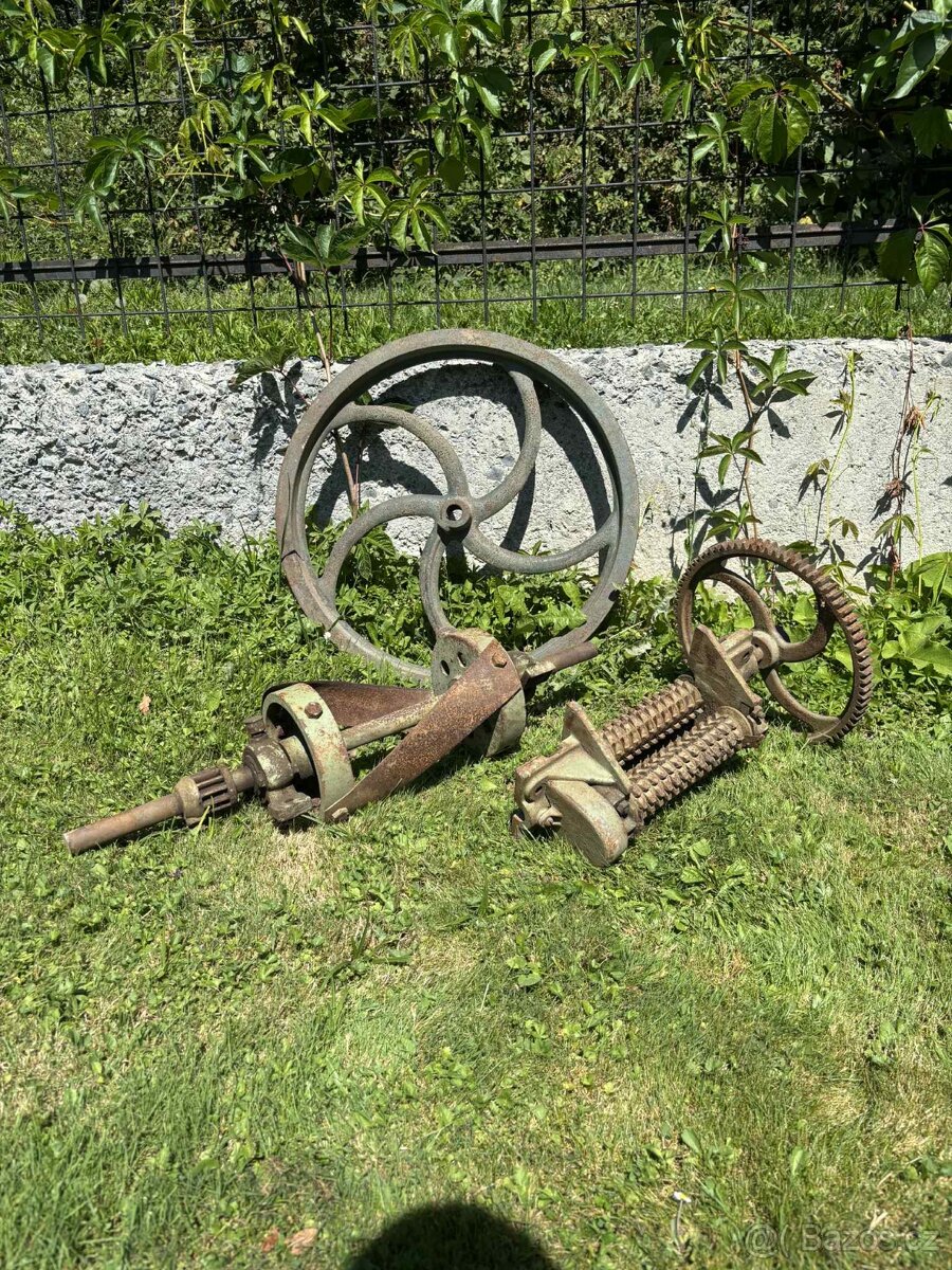 Litinové díly na velkou řezačku kopřiv - 4