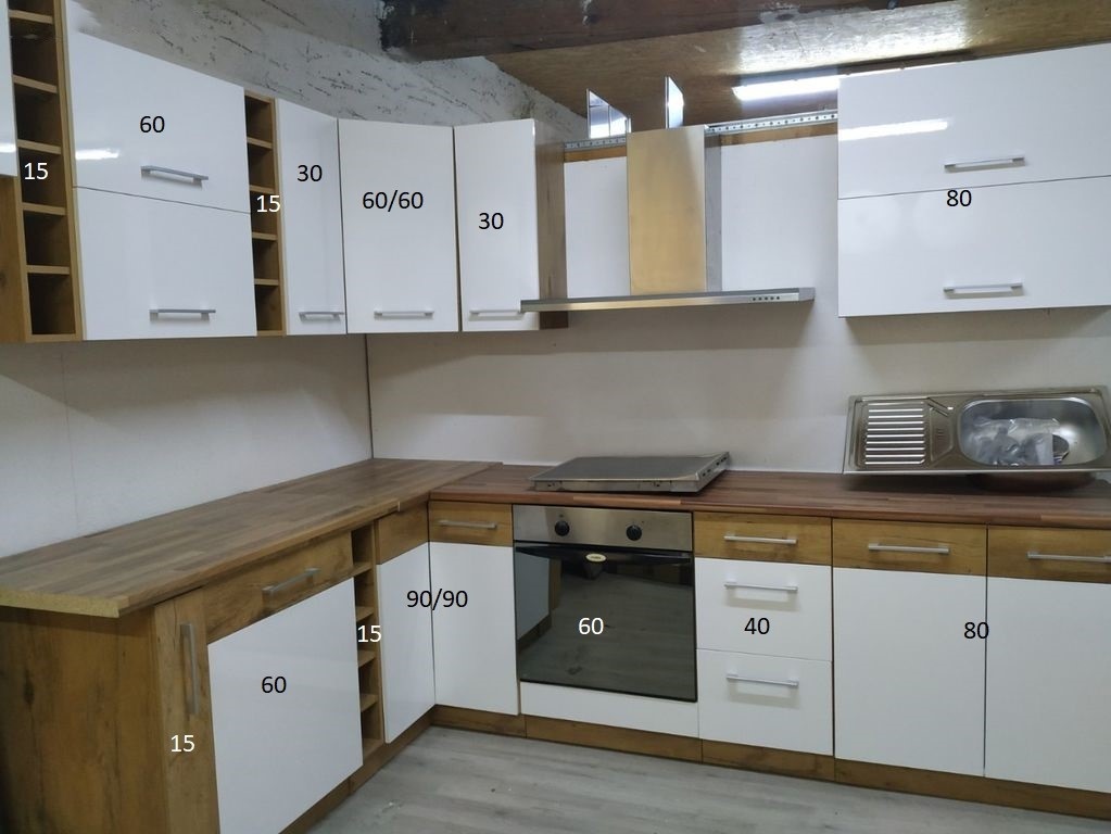 Kuchyňská sestava s kvalitním kováním - 4