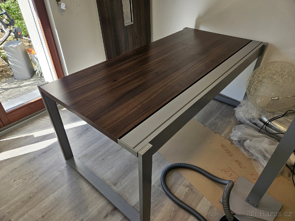 Velký kvalitní manažerský stůl Techo 200cm x 100cm zvýšený - 4