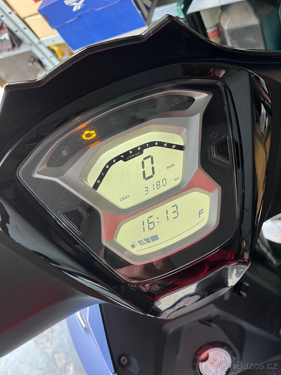 Kymco Agility 125 s kufrem - 4