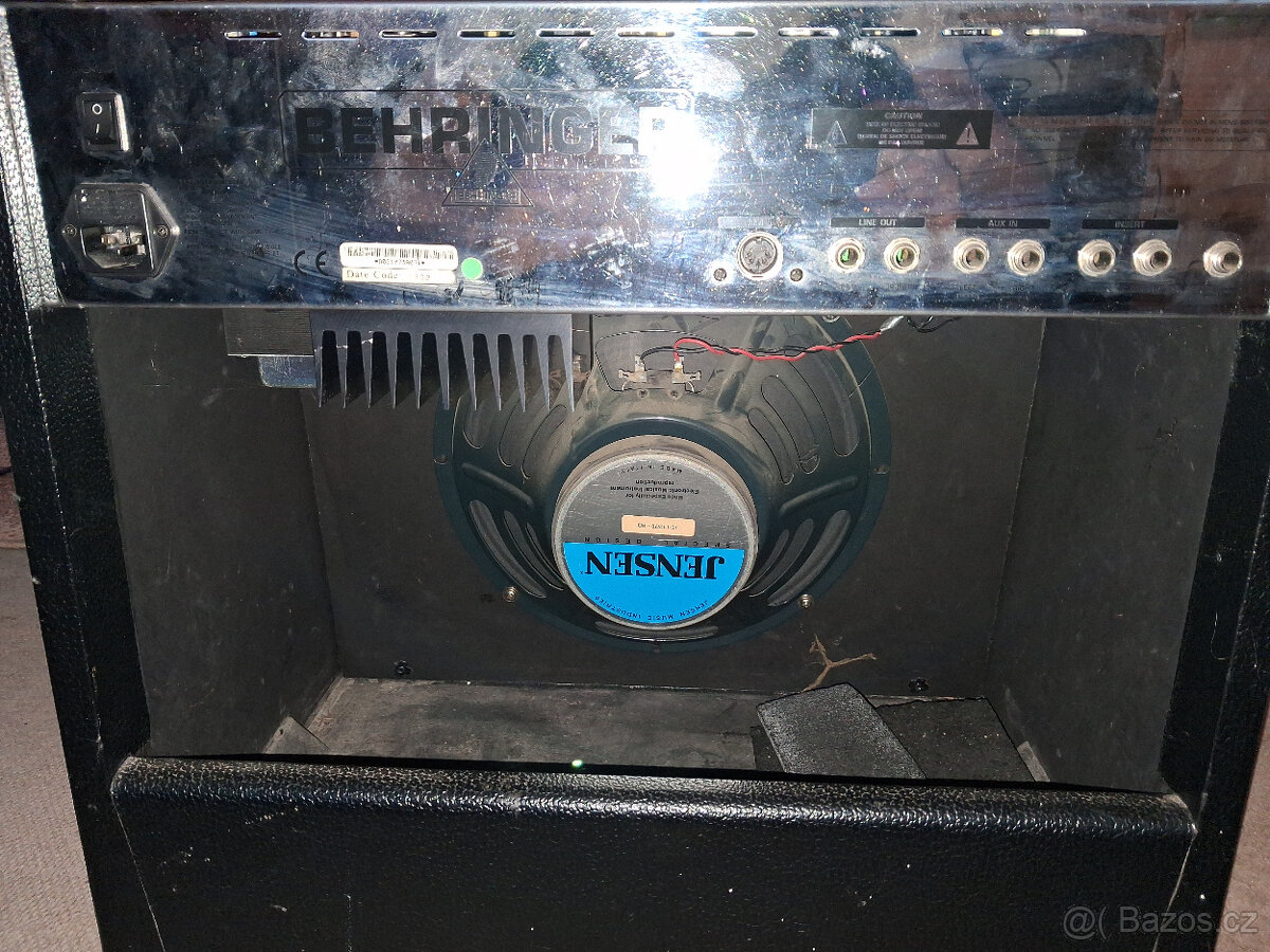 Behringer VINTAGER AC112 + Behringer CONTROLLER FCB1010 - 4