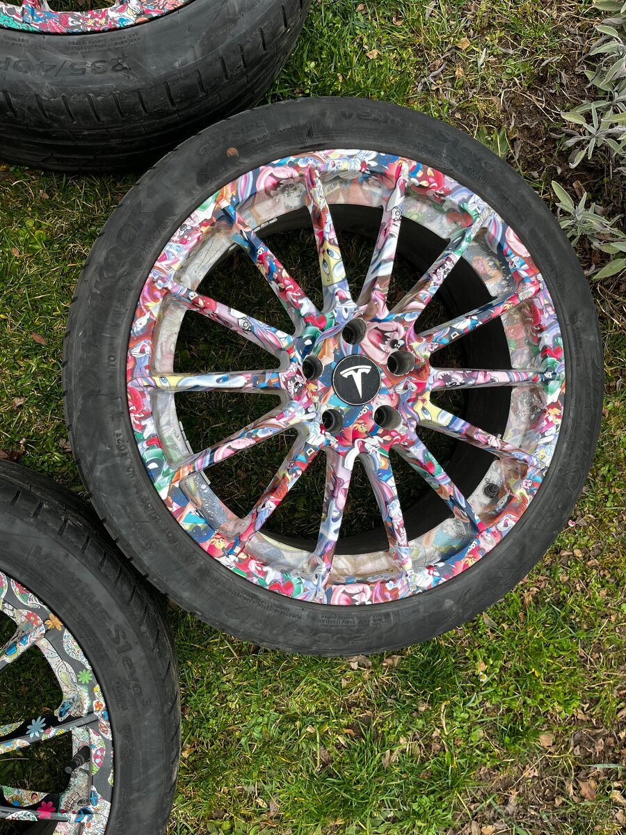 Al kola Tesla 3 19" - 4