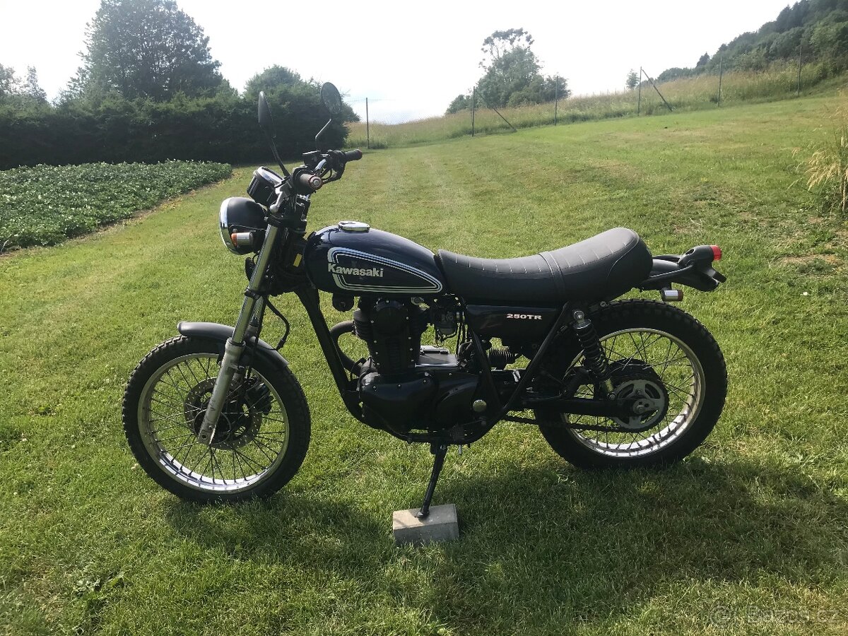 Kawasaki TR 250 - 4