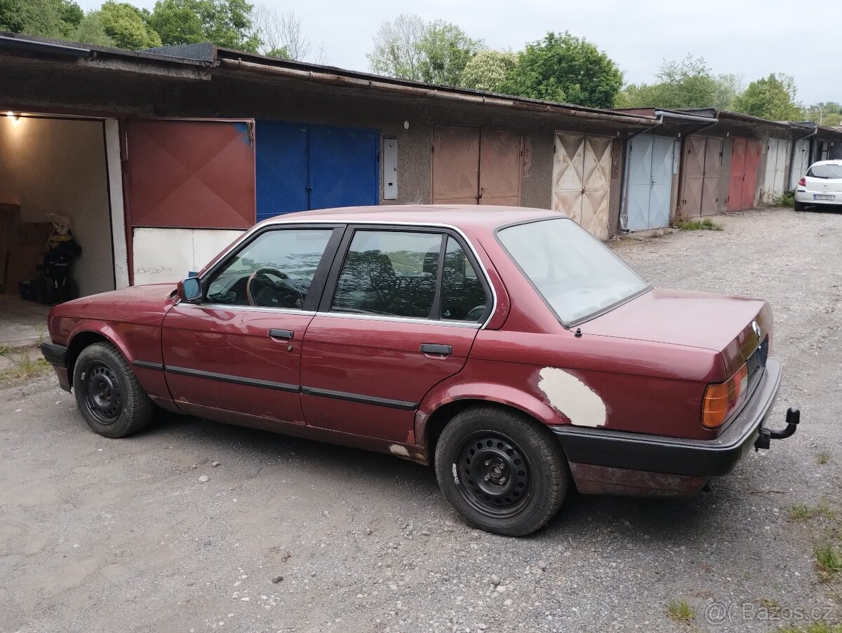 BMW E30, 1,6i - 4