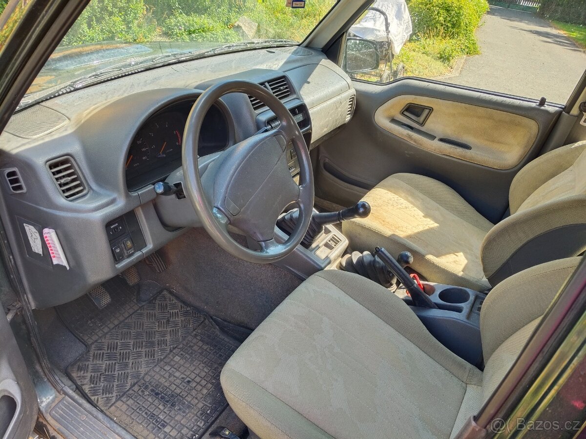 Suzuki Vitara 1.9 TD - 4