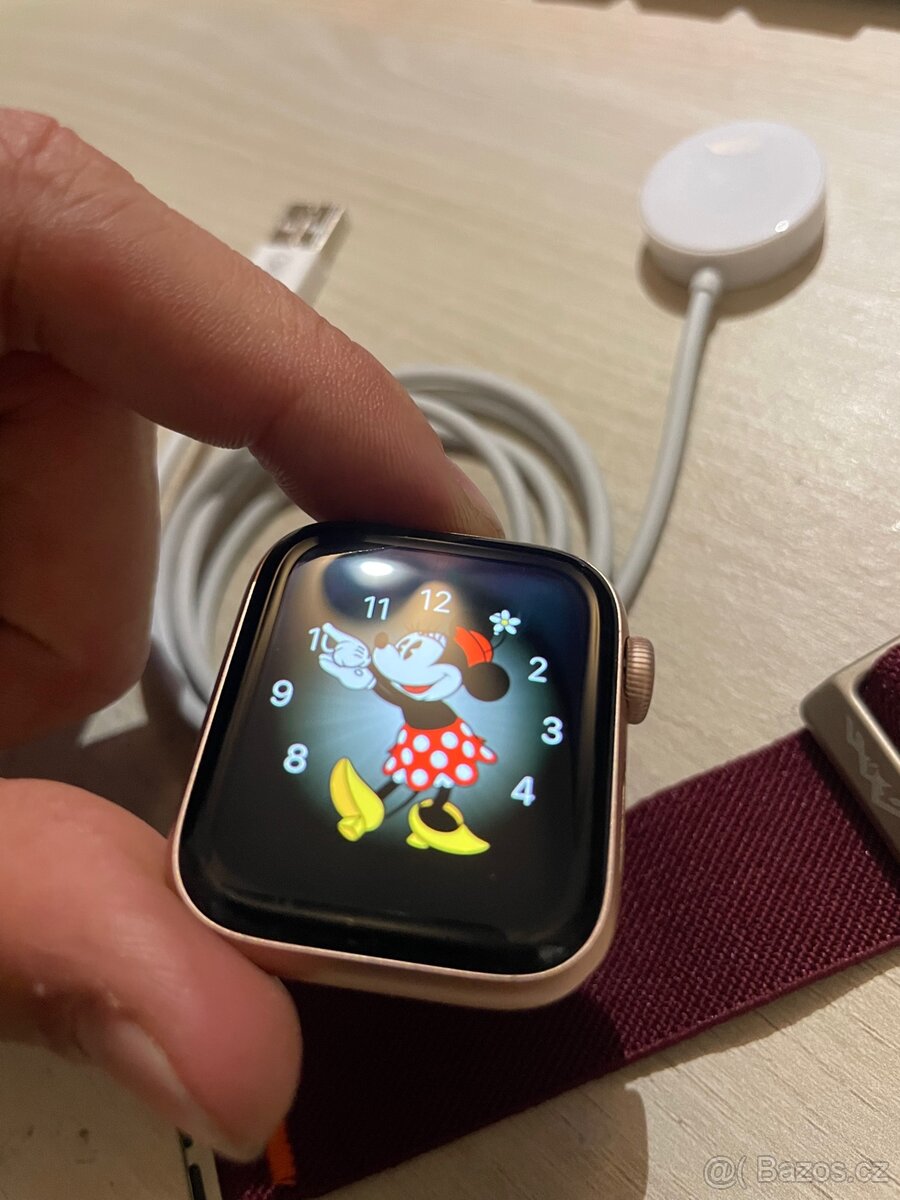 apple watch se cellular - 4