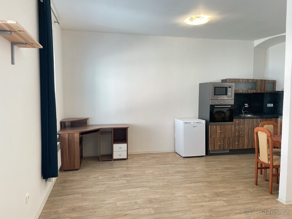 Prodej Byty 2+kk, 52 m² - Pardubice - Bílé Předměstí - 4