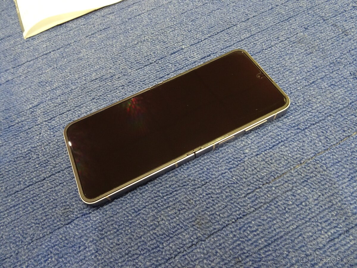 Samsung Galaxy Z Flip6 12/256GB ZÁRUKA+POUZDRO - 4