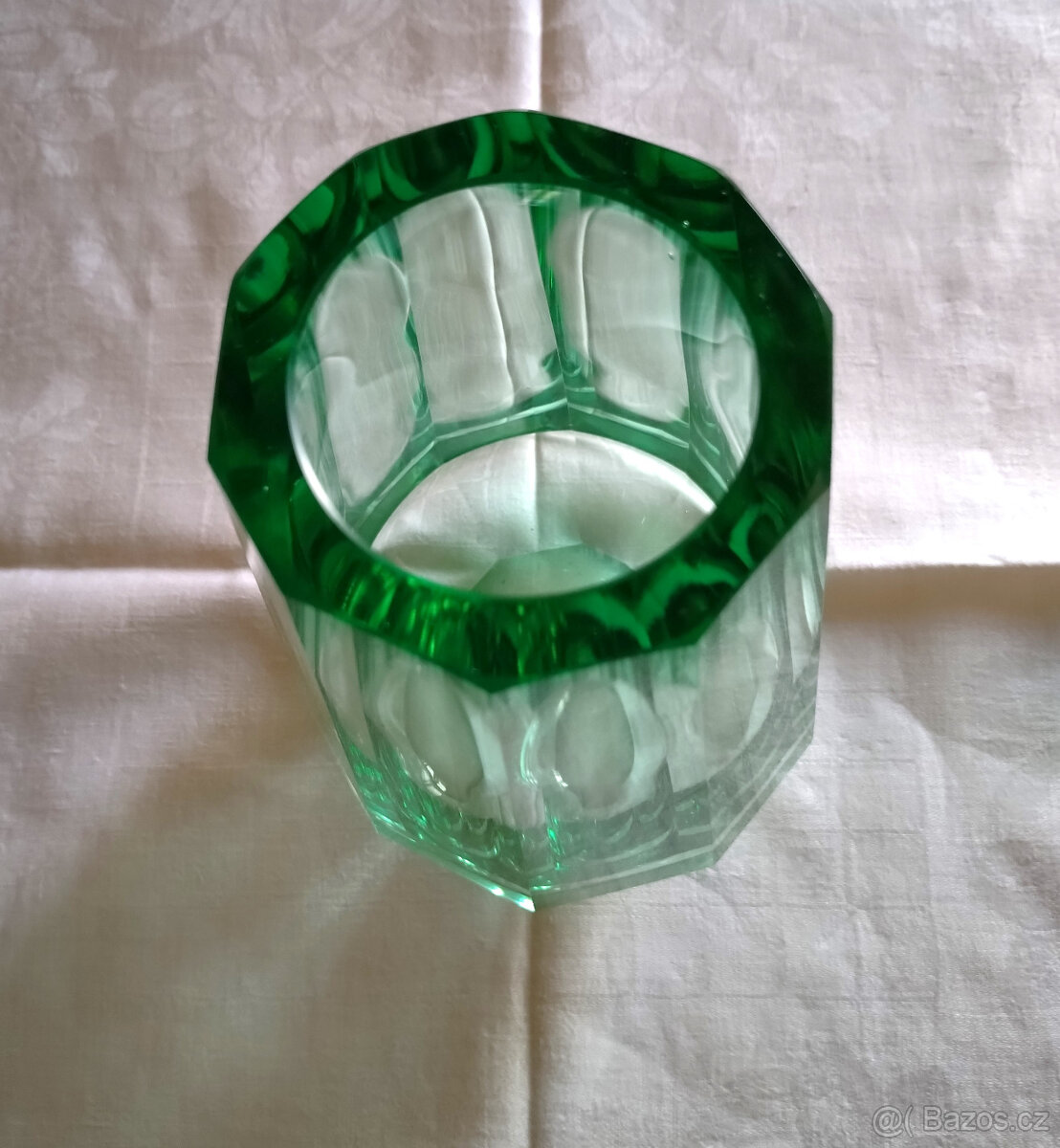 desetihranná váza – zelené sklo - 4