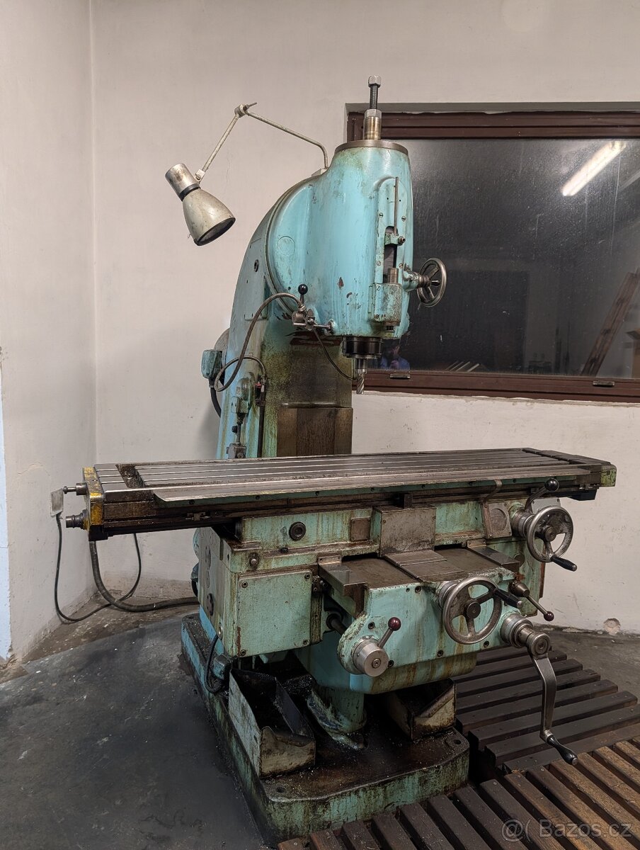 Frézka TOS FA 4V - 4