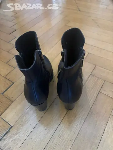 Dámské černé polokozačky vel. 39 - 4