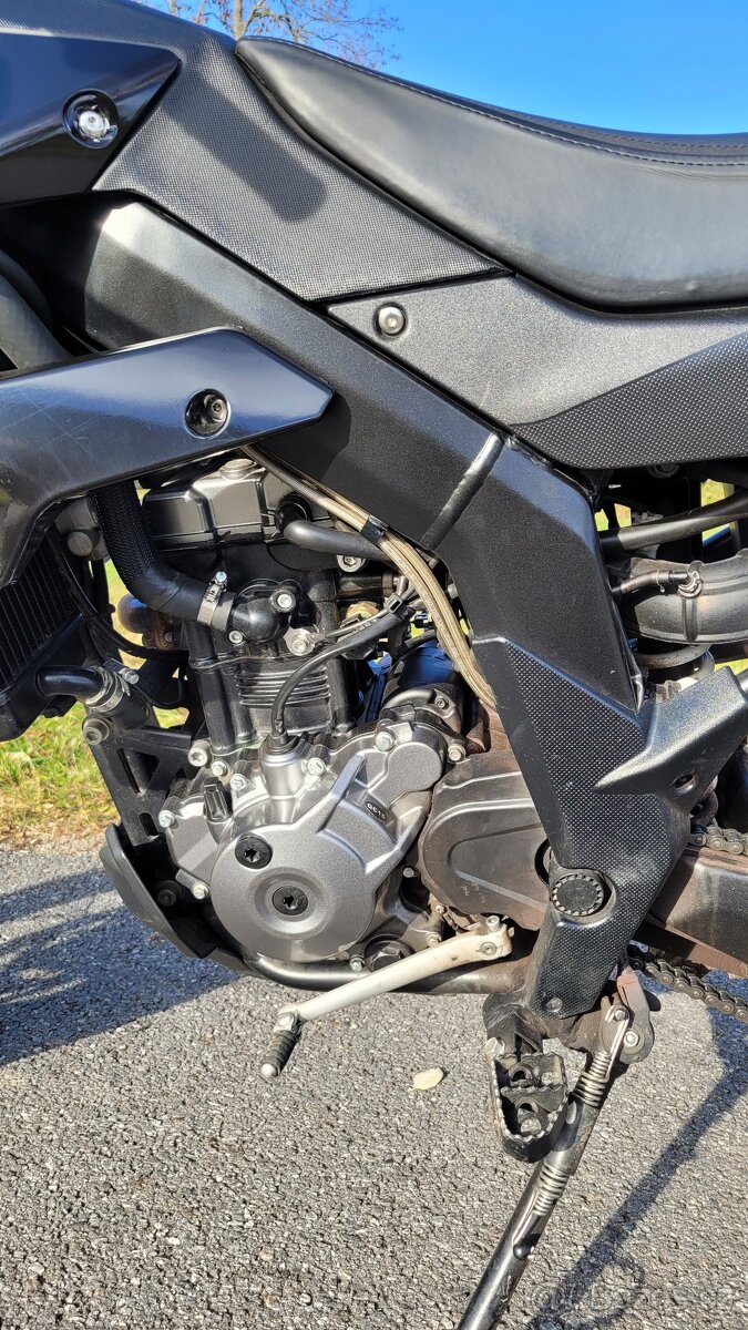 UM DSR 125 SM - 4