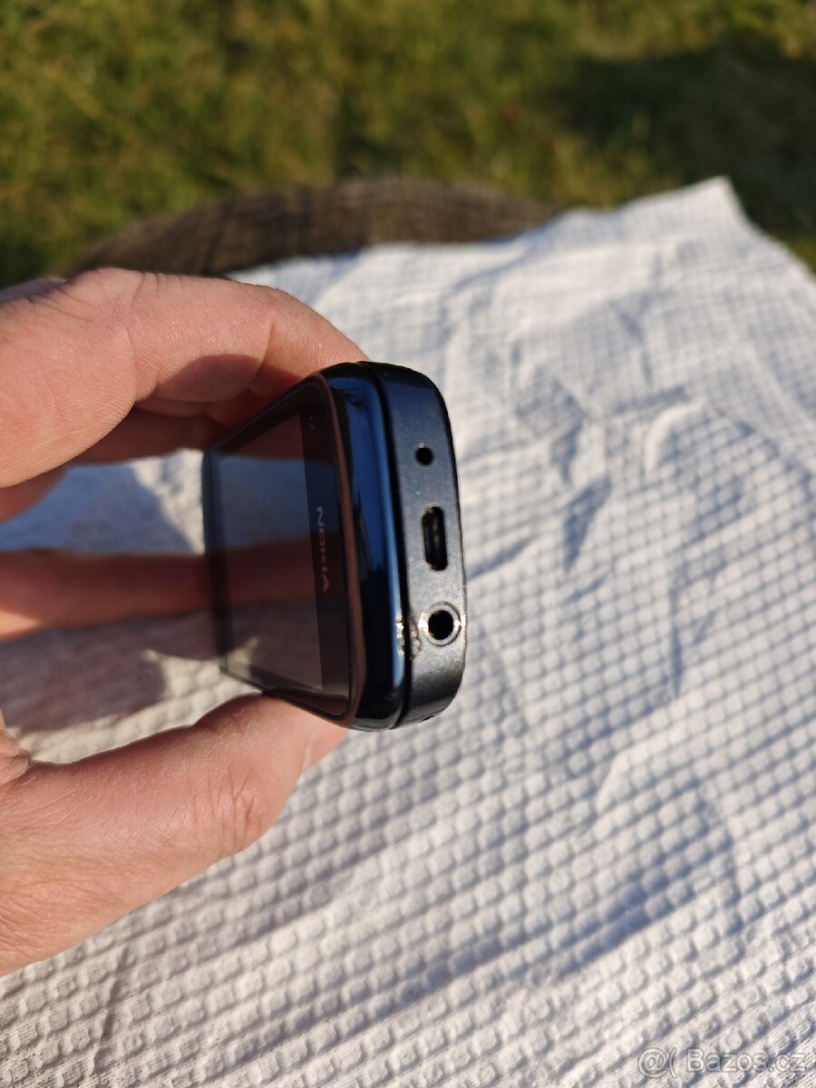 Nokia C2-06 - 4