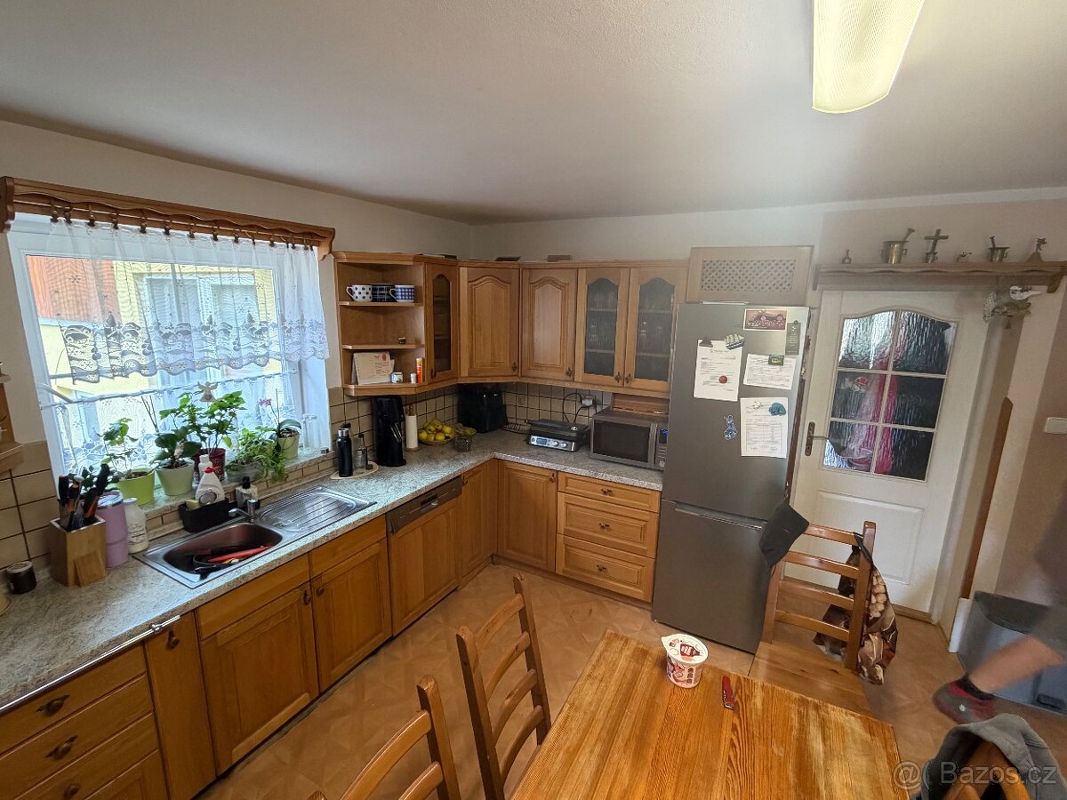 KUCHYŇ - DUB MASIV - 4