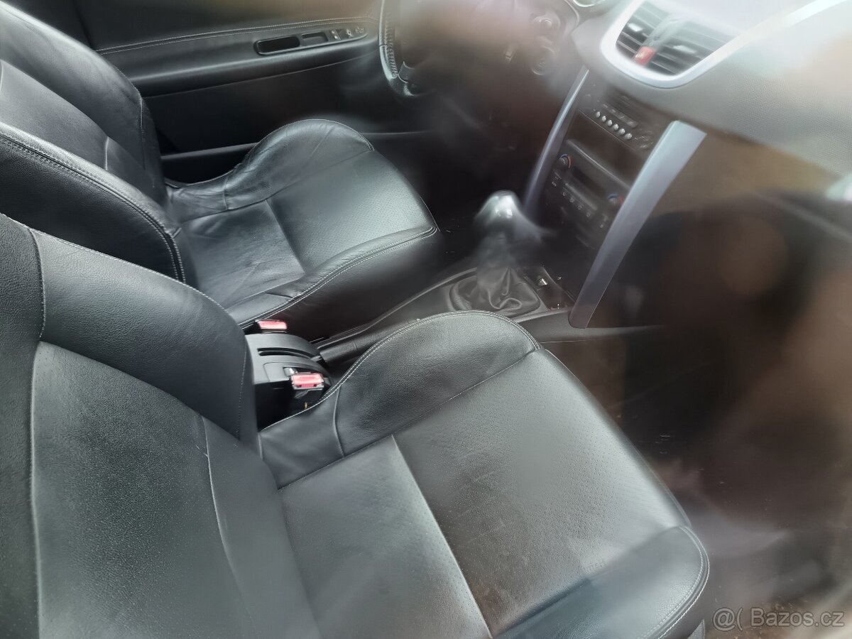 Peugeot 207 CC 1.6 i 16 V 88 kW. Dovoz z Německa - 4