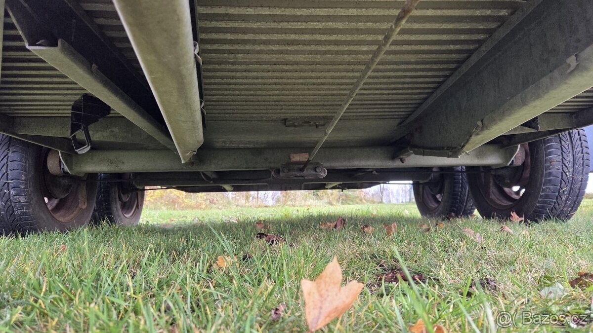 Prodám přepravník na 2 koně s Hliníkovou podlahou - 4