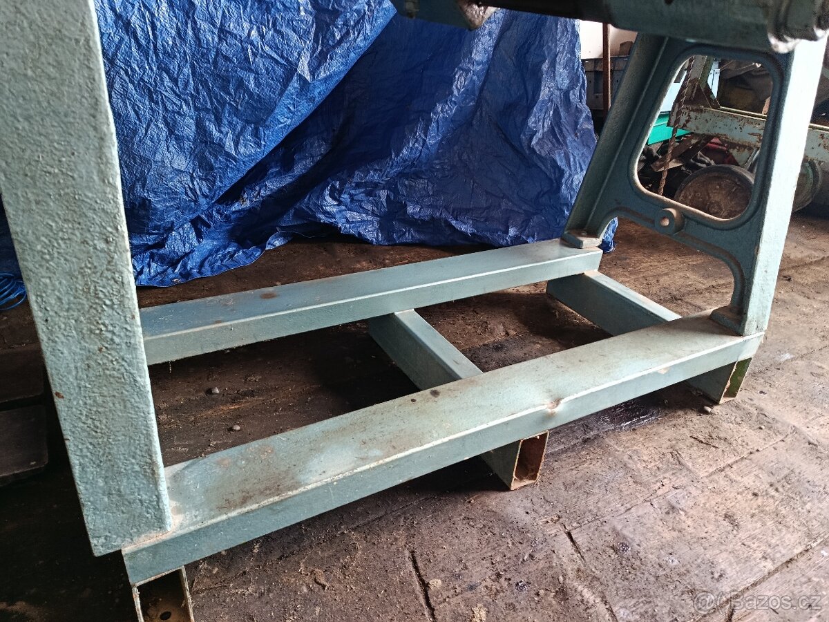 Tabulové nůžky NTP 1000/2. - 4