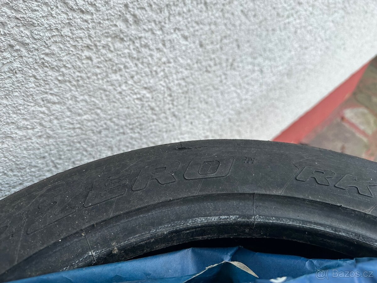 Prodám závodní pneu slicky Pirelli 235/40 r18 - 4