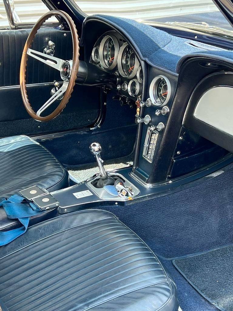Chevrolet Corvette C2 z roku 1964 - 4