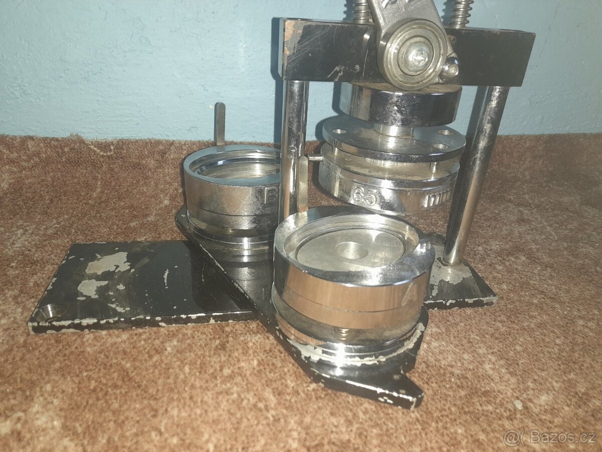 Lis button maker - 4