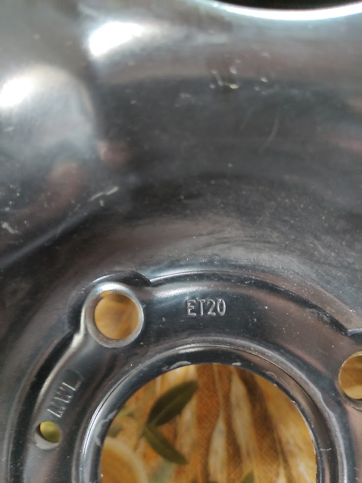 Sada kompletních kol na os. auto. - 4