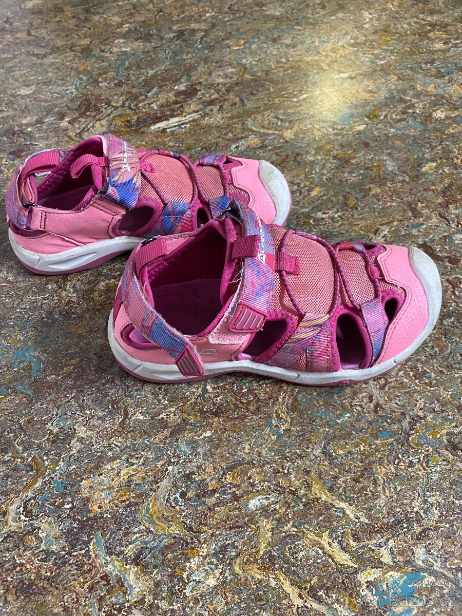 Dívčí outdoorové sandály, vel. 32 - 4