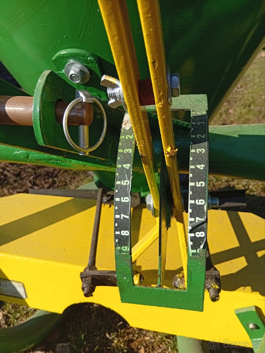 Rozmetadlo průmyslových hnojiv - 4