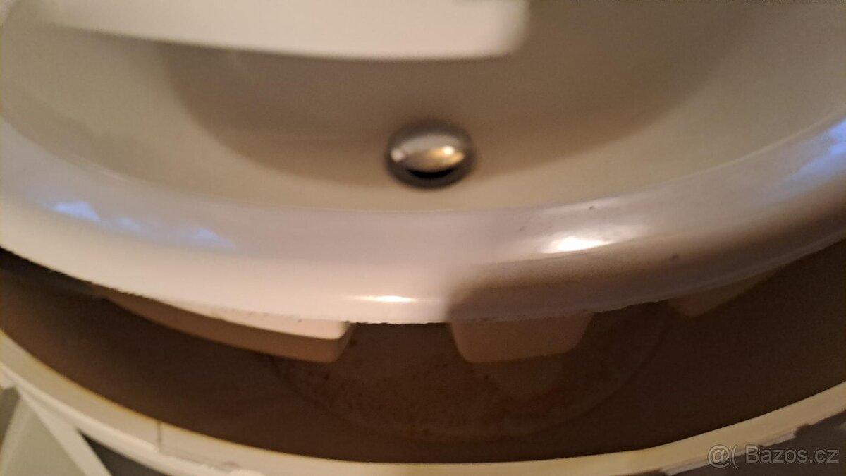 Prodám zrcadlovou stěnu - 4