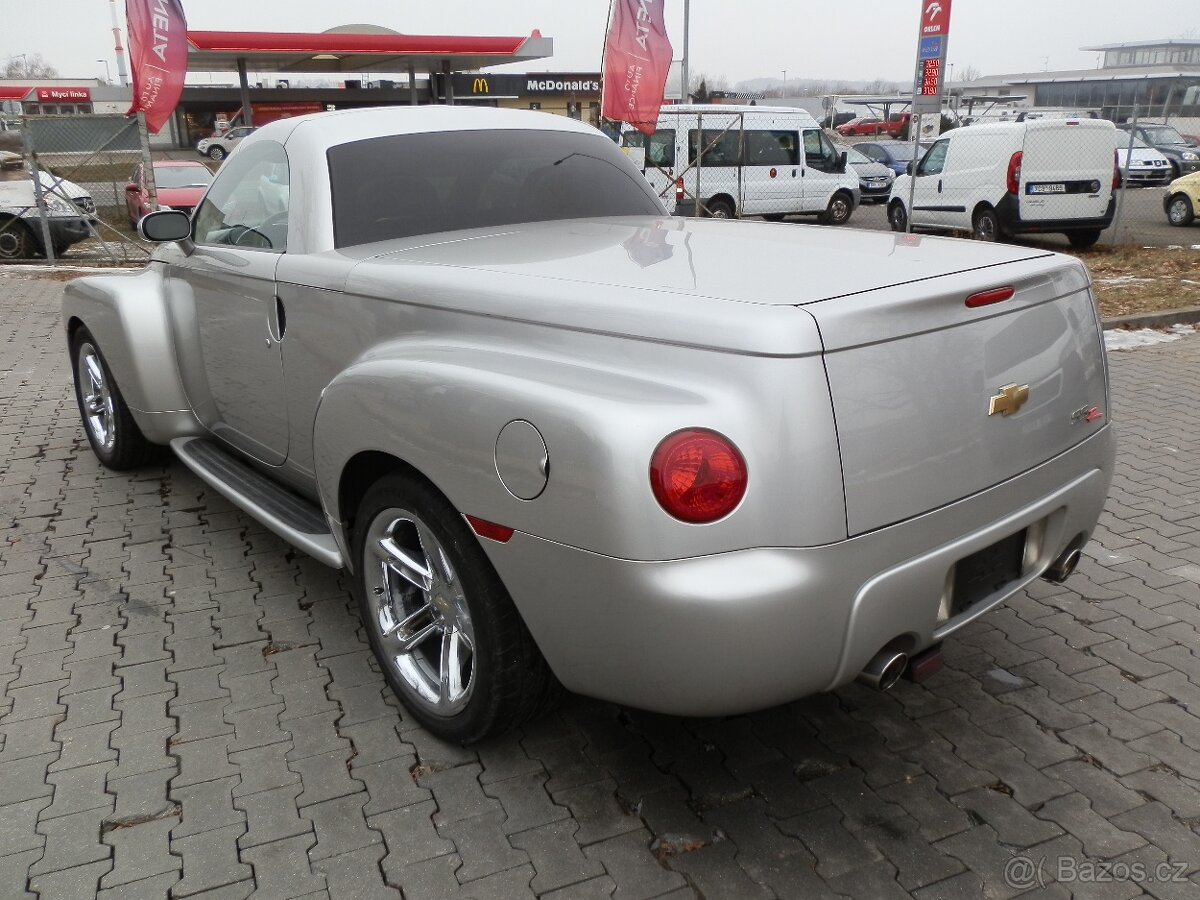 Chevrolet SSR 5,3 V8 - 4
