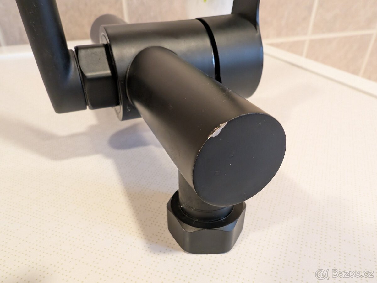 Vodovodní baterie nástěnná - černá - 4