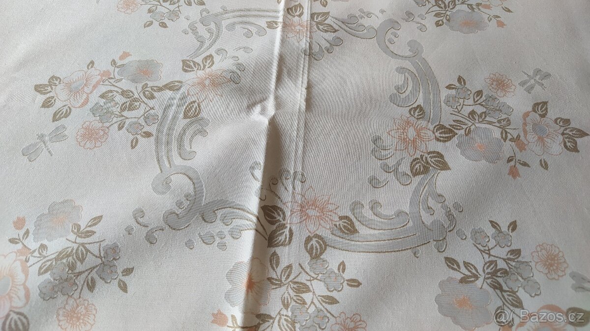 Nový ubrus sváteční - 4