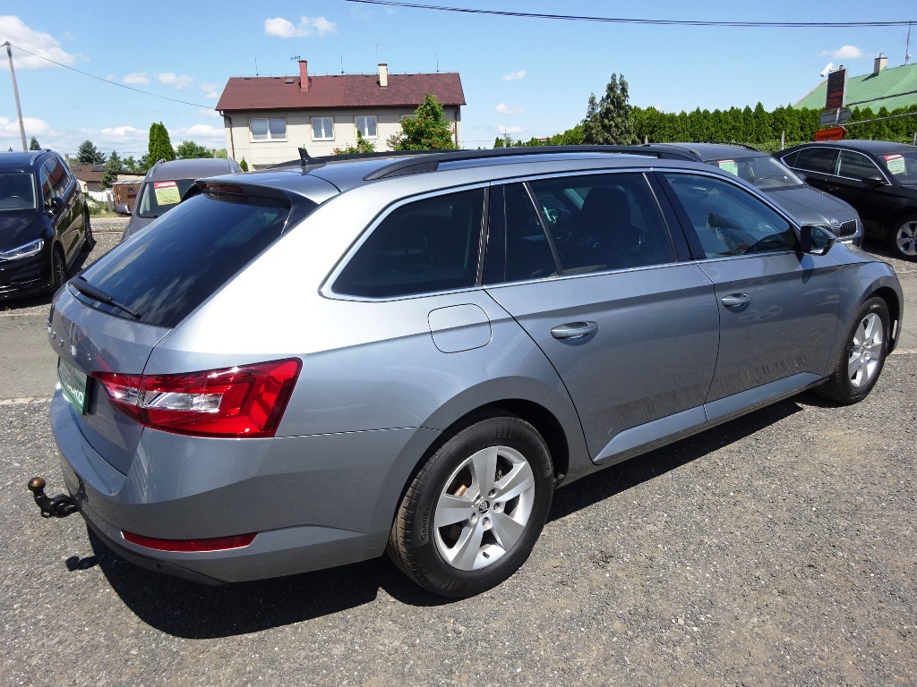 SUPERB COMBI III FC Bussines 2,0 TDI 110kW + 7st. DSG-1.Maj. - 4