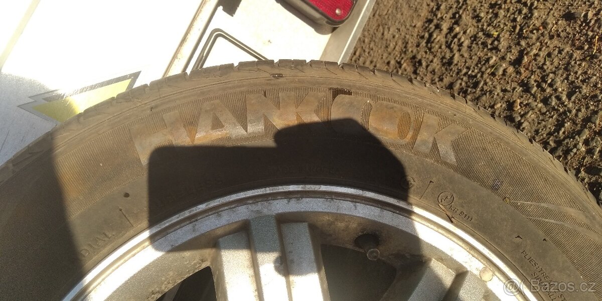 Pneumatika s alu diskem 15x6JJ 45 rozteč 4x114,3 - 4