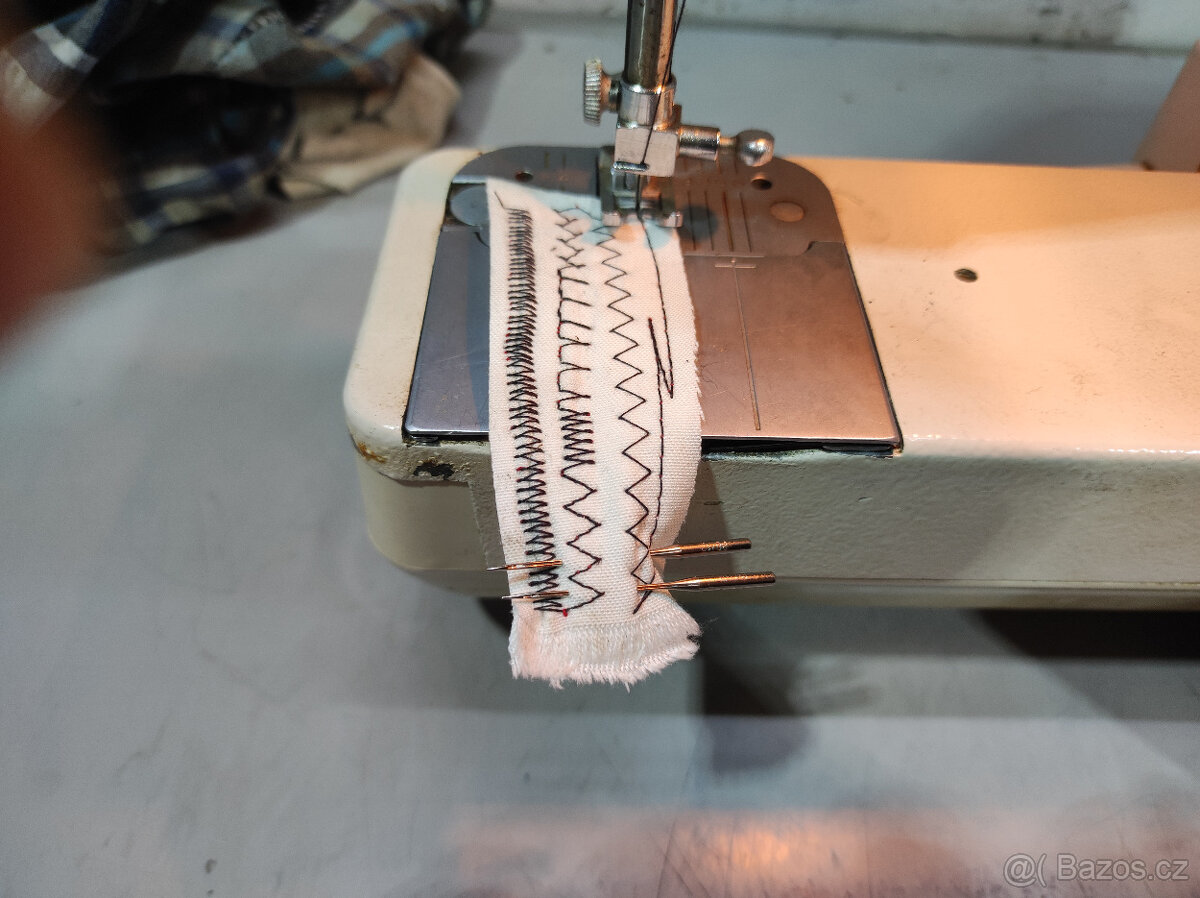 Čerstvě seřízený šicví stroj Lucznik Finesse - 4
