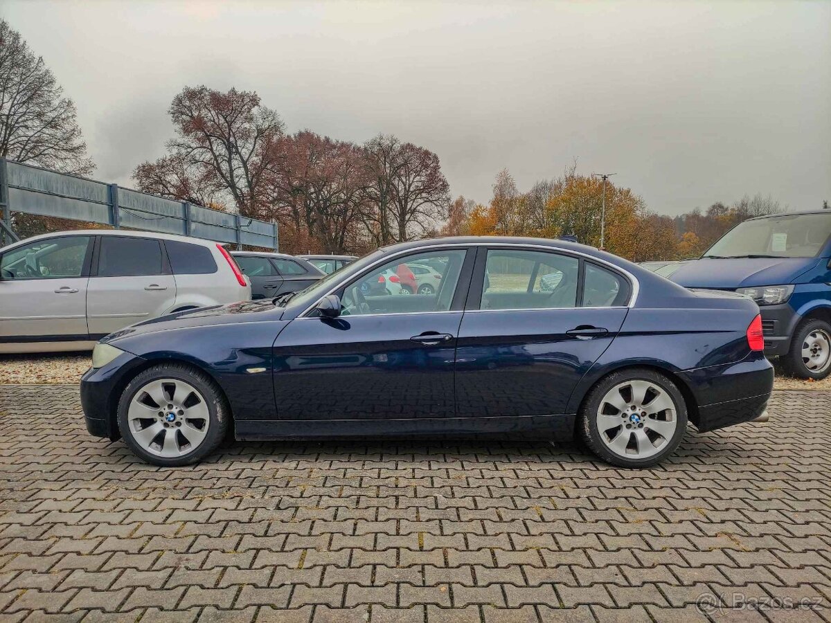 BMW 325i 160 KW,DVOUZONOVÁ KLIMATIZACE, EL.ŠÍBR - 4