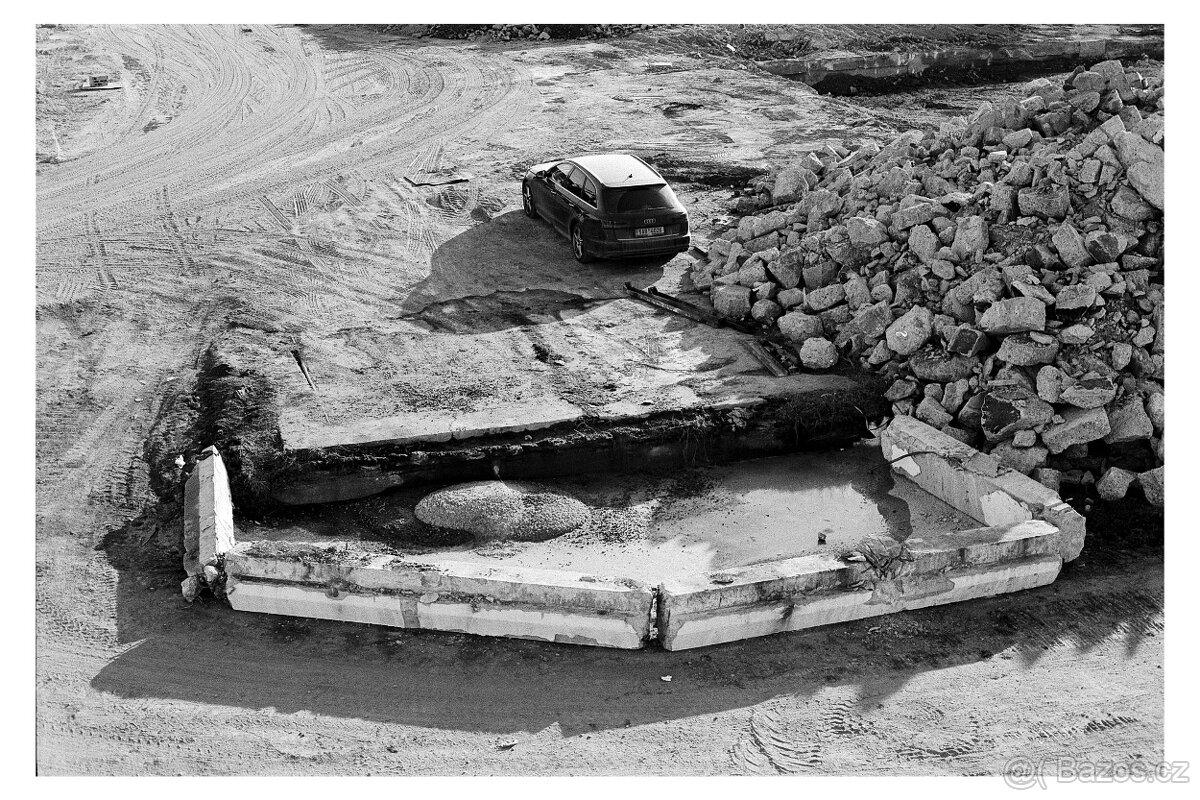 Minolta X-700 jako NOVÝ STAV + 50mm f/ 1,4 - 4