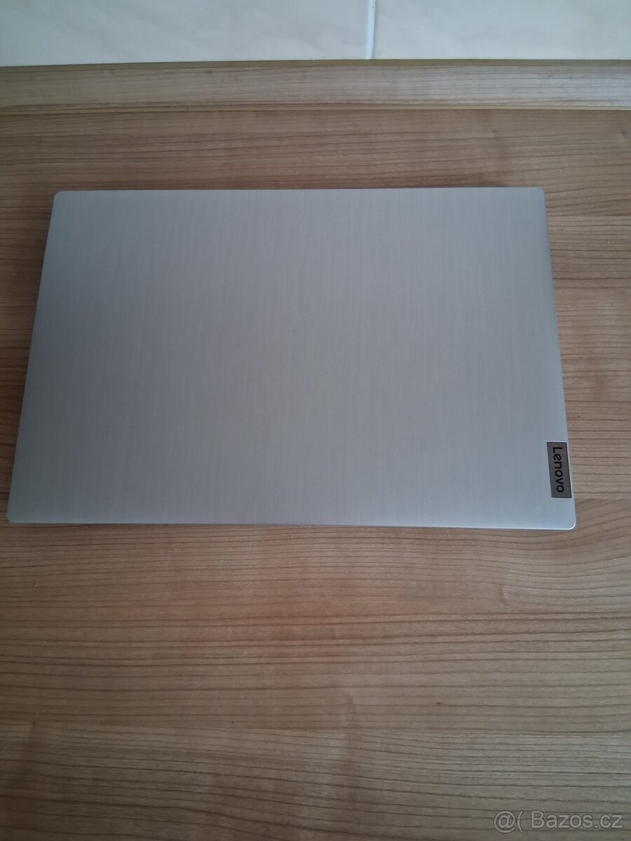 Prodám notebook Lenovo Idea Pad 3 15IIL05 - 4