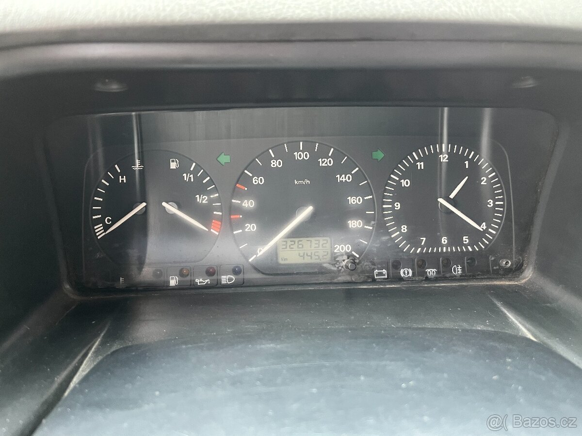 VW Transporter T4 - 2.4D 55kW - 327,000km - 4