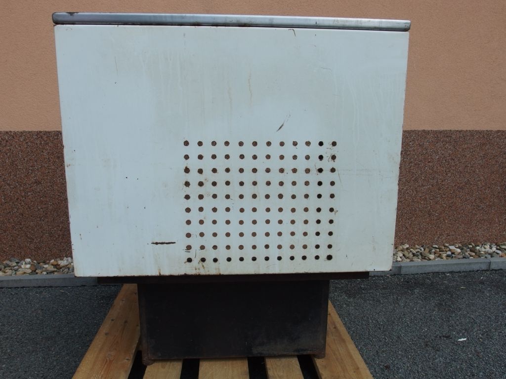 Kovový pracovní stůl - 4