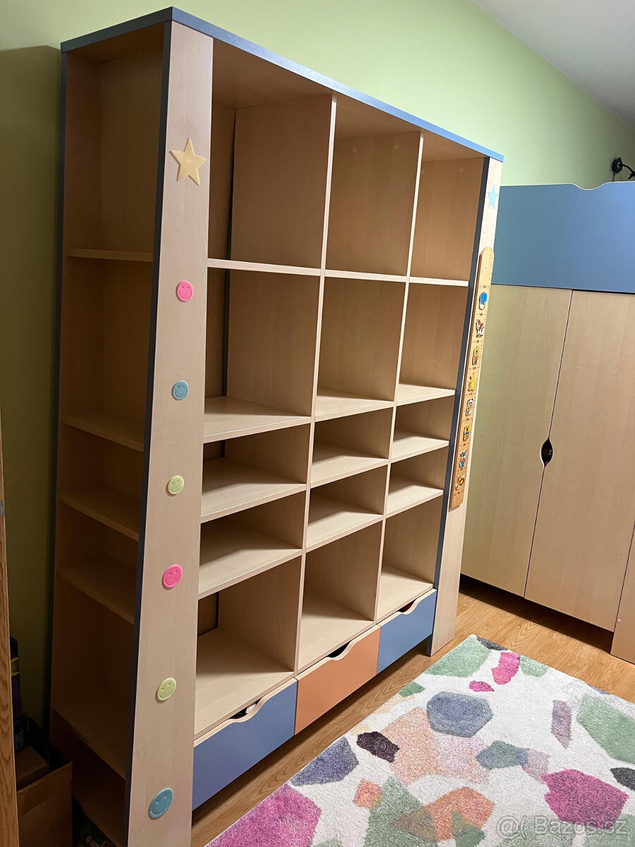 souprava do dětského pokoje s patrovou postelí a knihovnou - 4