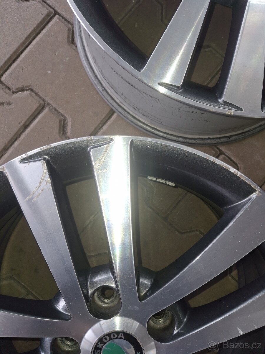 Originální alu kola - R17 7J ET54 na Škoda Octavia, Yeti... - 4