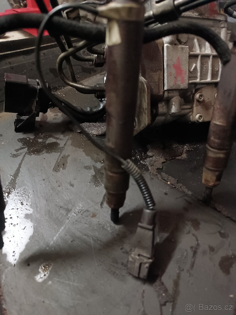 čerpadlo + vstřiky rotačka 1.9tdi 66kw AGR - 4