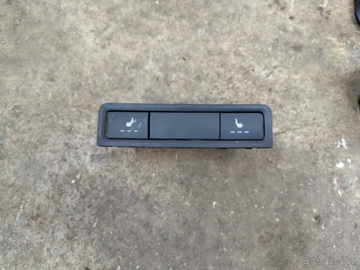 Elektronika interiéru Octavia III - 4