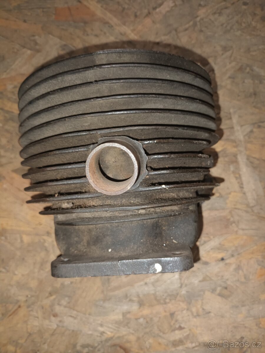 Jawa 250 speciál - 4