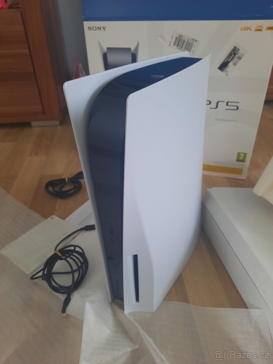 Playstation 5 s mechanikou - 4