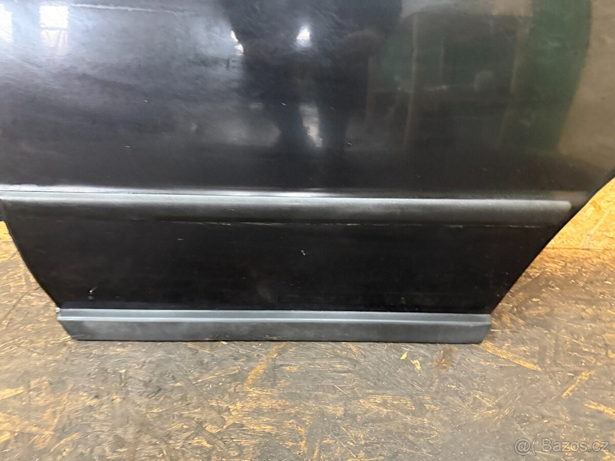 KOMPLETNÍ LEVÉ ZADNÍ DVEŘE VW PASSAT B5.5 KOMBI - 4